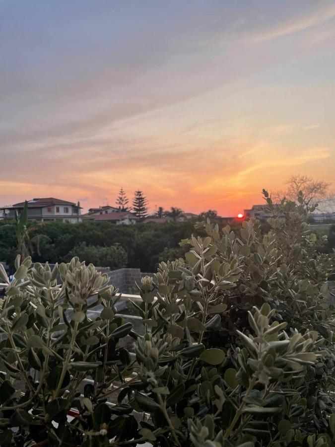 La Brisa Lejlighedshotel Capo dʼOrlando Eksteriør billede