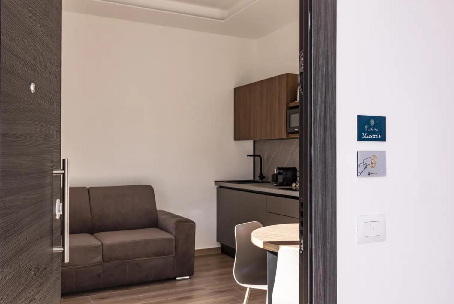 La Brisa Lejlighedshotel Capo dʼOrlando Eksteriør billede