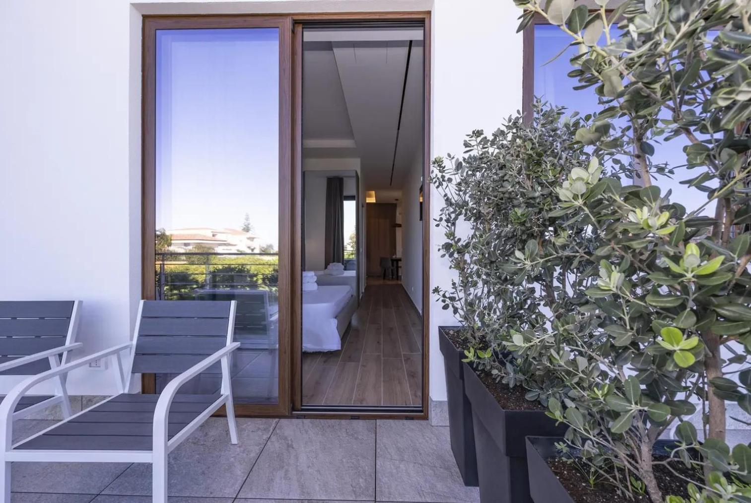 La Brisa Lejlighedshotel Capo dʼOrlando Eksteriør billede