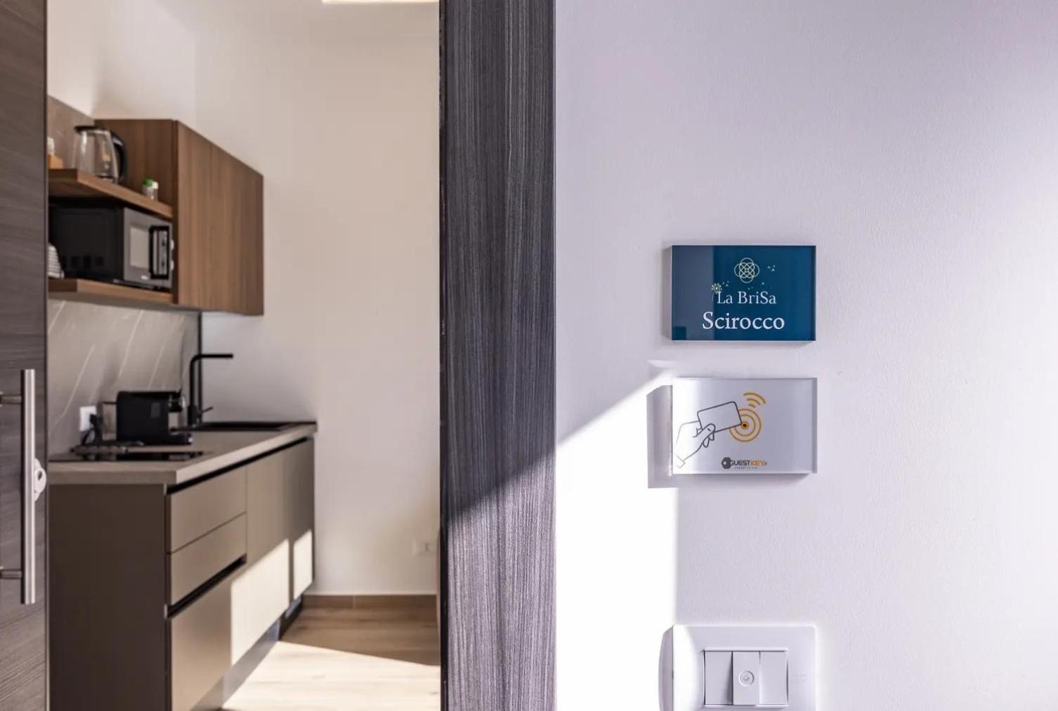 La Brisa Lejlighedshotel Capo dʼOrlando Eksteriør billede