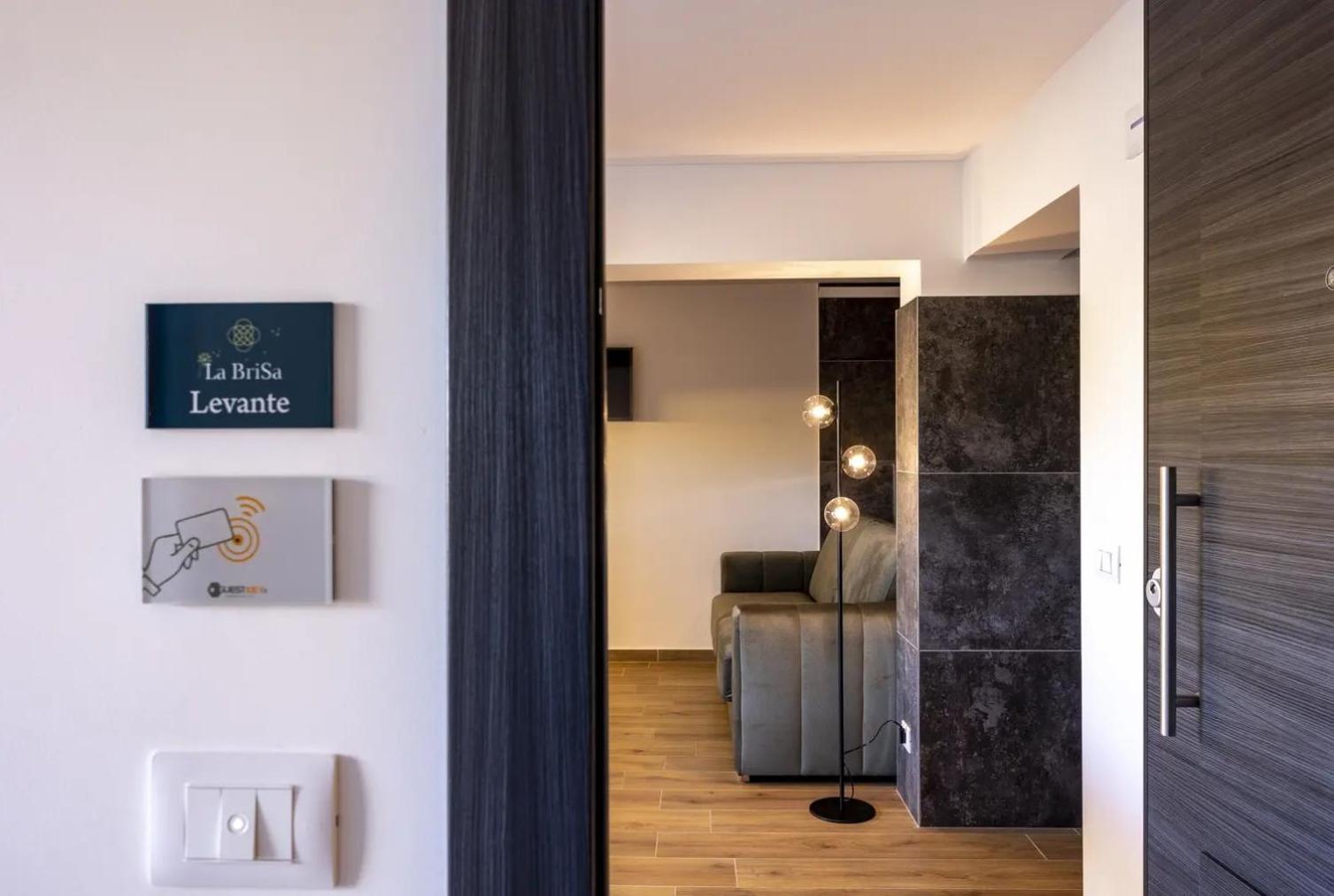 La Brisa Lejlighedshotel Capo dʼOrlando Eksteriør billede