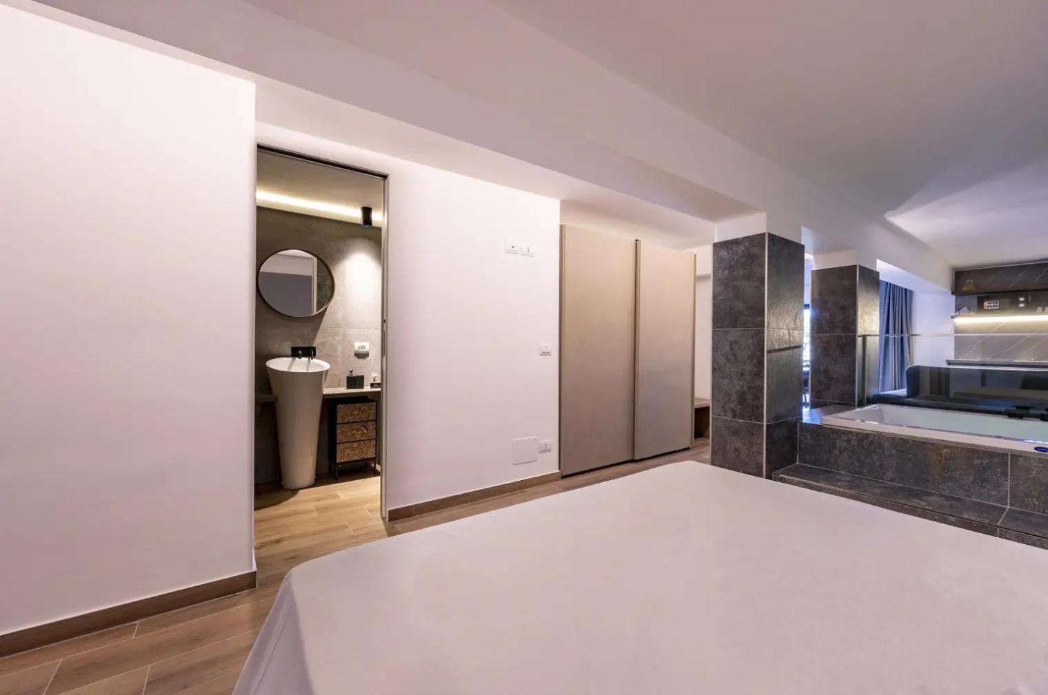 La Brisa Lejlighedshotel Capo dʼOrlando Eksteriør billede