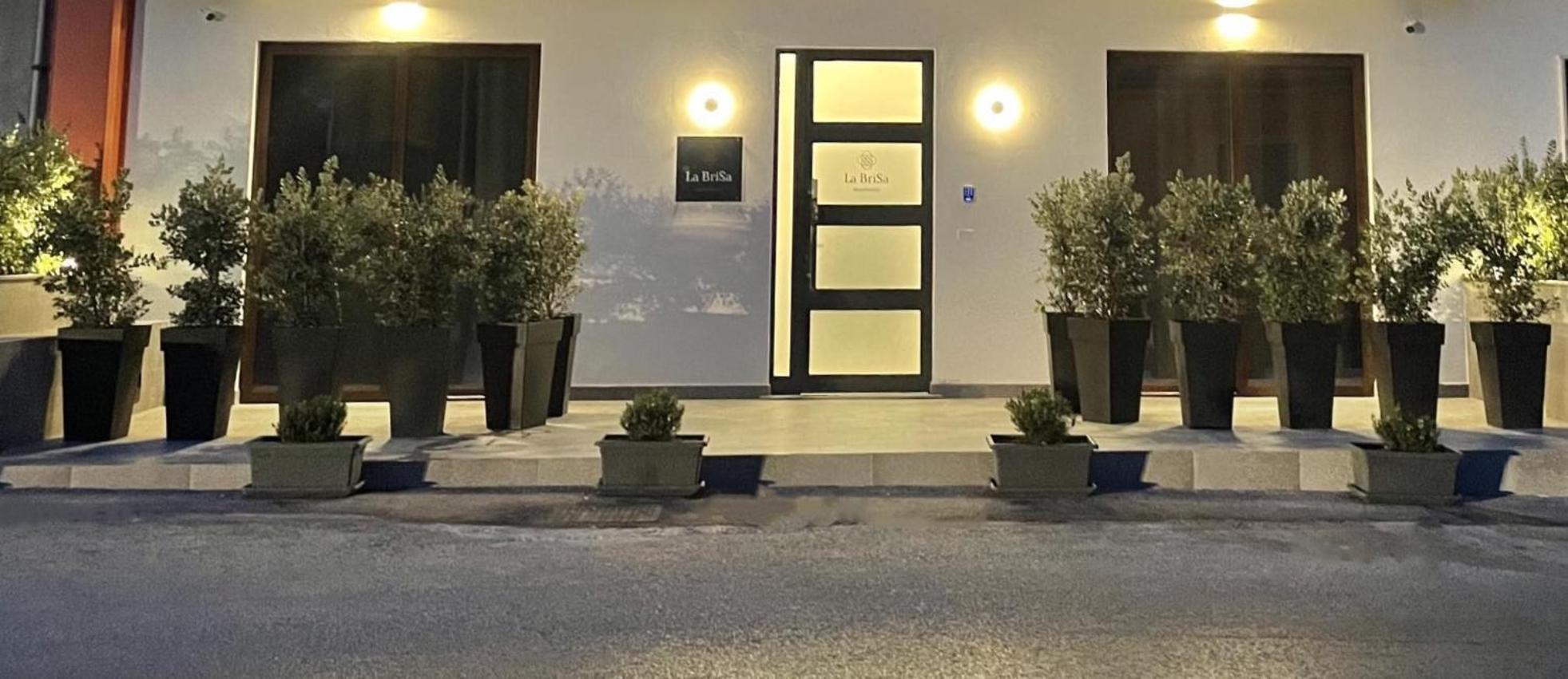 La Brisa Lejlighedshotel Capo dʼOrlando Eksteriør billede